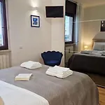 Eos - A Due Passi Da Piazza Pisanelli E Ospedale Panico Tricase