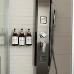 Apartman Eos - A Due Passi Da Piazza Pisanelli E Ospedale Panico *