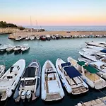 Eos - A Due Passi Da Piazza Pisanelli E Ospedale Panico * Tricase