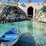 Eos - A Due Passi Da Piazza Pisanelli E Ospedale Panico *