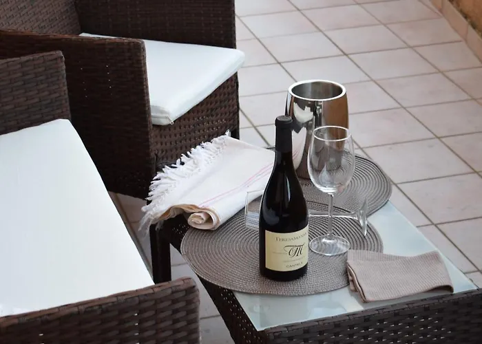 Eos - A Due Passi Da Piazza Pisanelli E Ospedale Panico Apartmán *