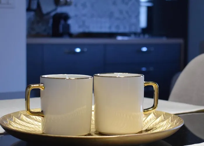 Eos - A Due Passi Da Piazza Pisanelli E Ospedale Panico *